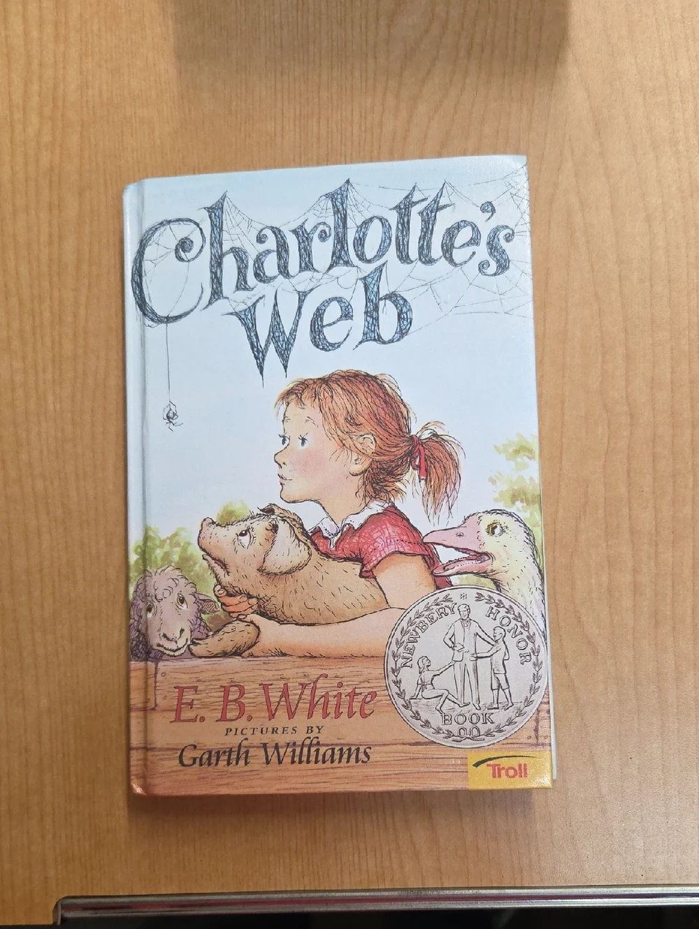 Charlotte's Web Book, Dvd, Vhs,‎ Pin And Babe Book